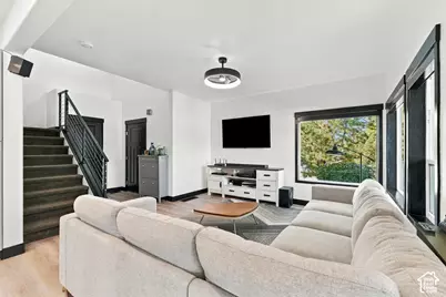 7515 S Lucca Ct, Midvale, UT 84047 - Photo 9