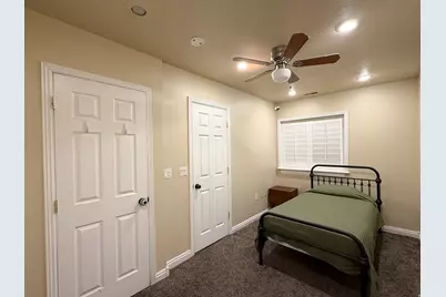 2395 N 1450 E, Layton, UT 84040 - Photo 29