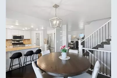 2395 N 1450 E, Layton, UT 84040 - Photo 9