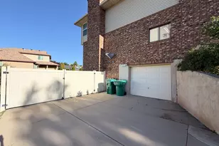 2395 N 1450 E, Layton, UT 84040 - Photo 37