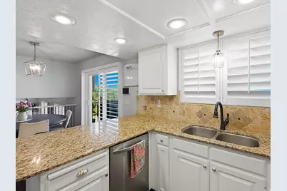 2395 N 1450 E, Layton, UT 84040 - Photo 7