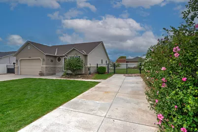 13382 S 2480 W, Riverton, UT 84065 - Photo 3