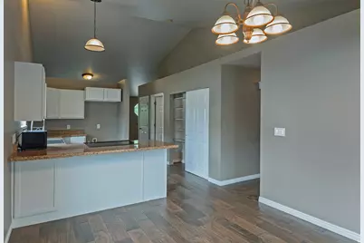 13382 S 2480 W, Riverton, UT 84065 - Photo 13