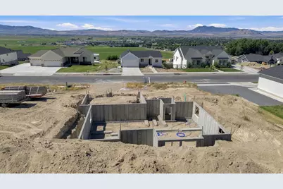 670 S 1080 E, Smithfield, UT 84335 - Photo 3