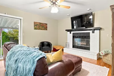 1368 Eastpoint Dr, Sandy, UT 84092 - Photo 9