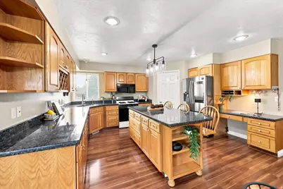 9095 S Corliss Ave, West Jordan, UT 84088 - Photo 9