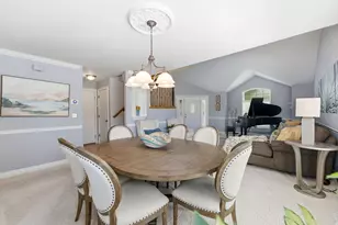 7126 S Griffiths Pl, Cottonwood Heights, UT 84121 - Photo 9