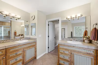 7126 S Griffiths Pl, Cottonwood Heights, UT 84121 - Photo 25