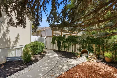 7126 S Griffiths Pl, Cottonwood Heights, UT 84121 - Photo 51