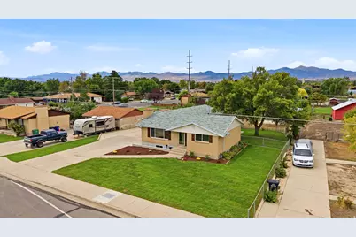6978 S 2700 W, West Jordan, UT 84084 - Photo 5