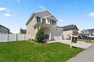 1571 E Erickson Ln, Eagle Mountain, UT 84005 - Photo 3