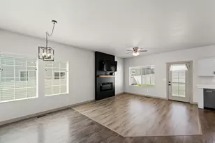 1571 E Erickson Ln, Eagle Mountain, UT 84005 - Photo 7