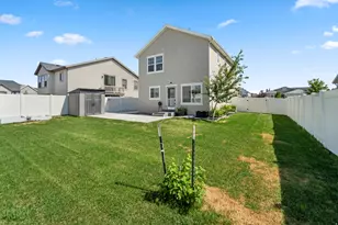 1571 E Erickson Ln, Eagle Mountain, UT 84005 - Photo 37