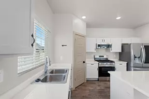1571 E Erickson Ln, Eagle Mountain, UT 84005 - Photo 11