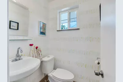 550 E 2200 N, Provo, UT 84604 - Photo 9