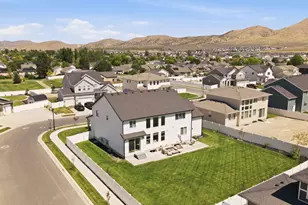 1974 E Hummingbird Dr, Eagle Mountain, UT 84005 - Photo 35