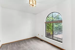 1113 Country Hills Dr, Ogden, UT 84403 - Photo 15