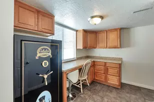 1691 W 1250 N, Pleasant Grove, UT 84062 - Photo 9