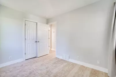 843 N 75 E, Orem, UT 84057 - Photo 15