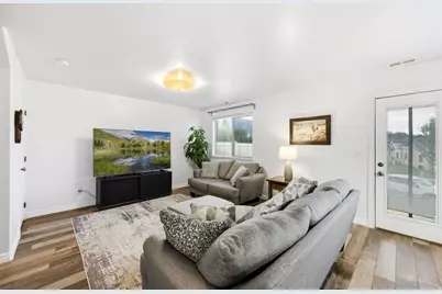 1862 E Whitetail Way N, Layton, UT 84040 - Photo 3