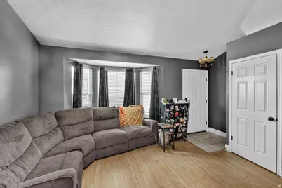 2391 W 2120 N, Clinton, UT 84015 - Photo 3