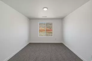 2261 S Wolverine Way, Washington, UT 84780 - Photo 19