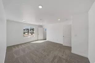 2261 S Wolverine Way, Washington, UT 84780 - Photo 29