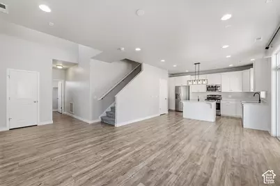 2104 W 3360 S, Syracuse, UT 84075 - Photo 9