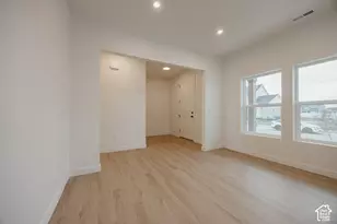 1089 E Blackfeet Dr, Eagle Mountain, UT 84005 - Photo 5