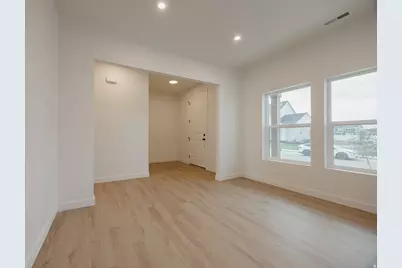 1089 E Blackfeet Dr #518, Eagle Mountain, UT 84005 - Photo 3