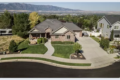 723 Cove St, Providence, UT 84332 - Photo 3