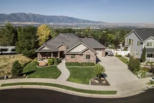 723 Cove St, Providence, UT 84332 - Photo 3