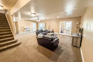 723 Cove St, Providence, UT 84332 - Photo 23