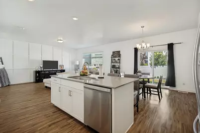 995 E Mecham Ave #122, Layton, UT 84040 - Photo 9