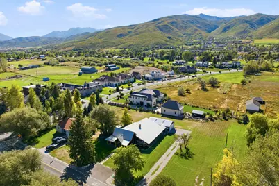 585 N Center St, Midway, UT 84049 - Photo 49