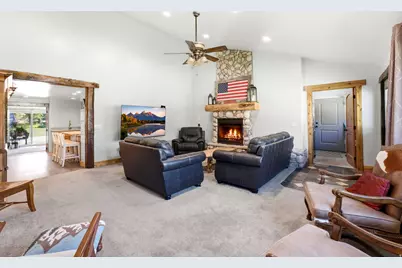 585 N Center St, Midway, UT 84049 - Photo 23