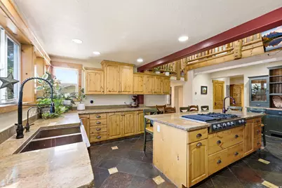 585 N Center St, Midway, UT 84049 - Photo 7