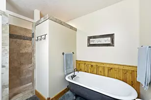 585 N Center St, Midway, UT 84049 - Photo 11