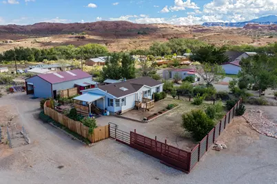 1885 Plateau Cir, Moab, UT 84532 - Photo 3