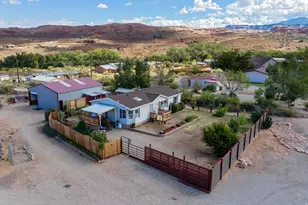 1885 Plateau Cir, Moab, UT 84532 - Photo 3