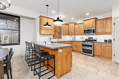 912 N Loafer Canyon Rd, Elk Ridge, UT 84651 - Photo 15