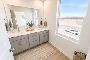921 W Halvorsen Parkway, Saratoga Springs, UT 84045 - Photo 19