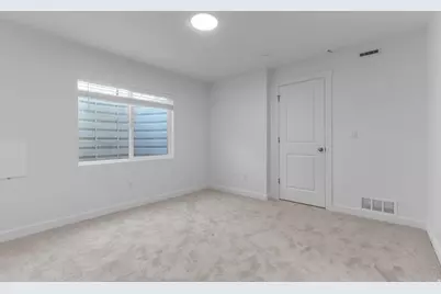 7239 S 7000 W, West Jordan, UT 84081 - Photo 9