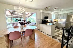 916 E Sunburn Ln, Sandy, UT 84094 - Photo 7