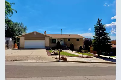 916 E Sunburn Ln, Sandy, UT 84094 - Photo 1