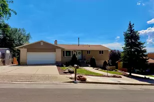 916 E Sunburn Ln, Sandy, UT 84094 - Photo 1