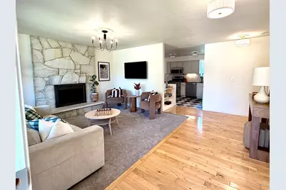 916 E Sunburn Ln, Sandy, UT 84094 - Photo 11
