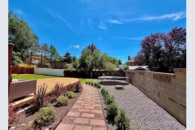 916 E Sunburn Ln, Sandy, UT 84094 - Photo 39