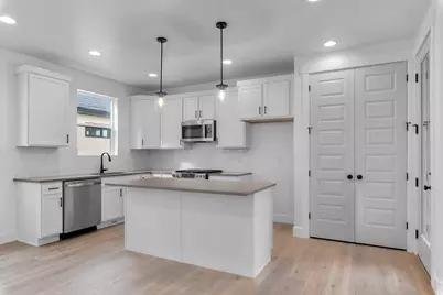 4998 W Green Ash Ln, Highland, UT 84003 - Photo 7