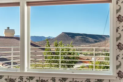 2246 Wedgewood Dr, Saint George, UT 84770 - Photo 15